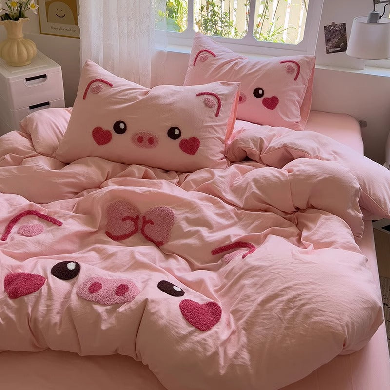 Detailed image of the washable fabric of the Cartoon Pig Bedding Set, highlighting its softness and quality.