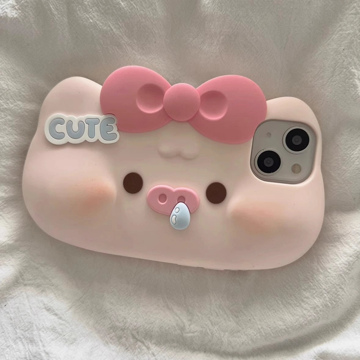 Cute pig iPhone case made of soft silicone with durable protection