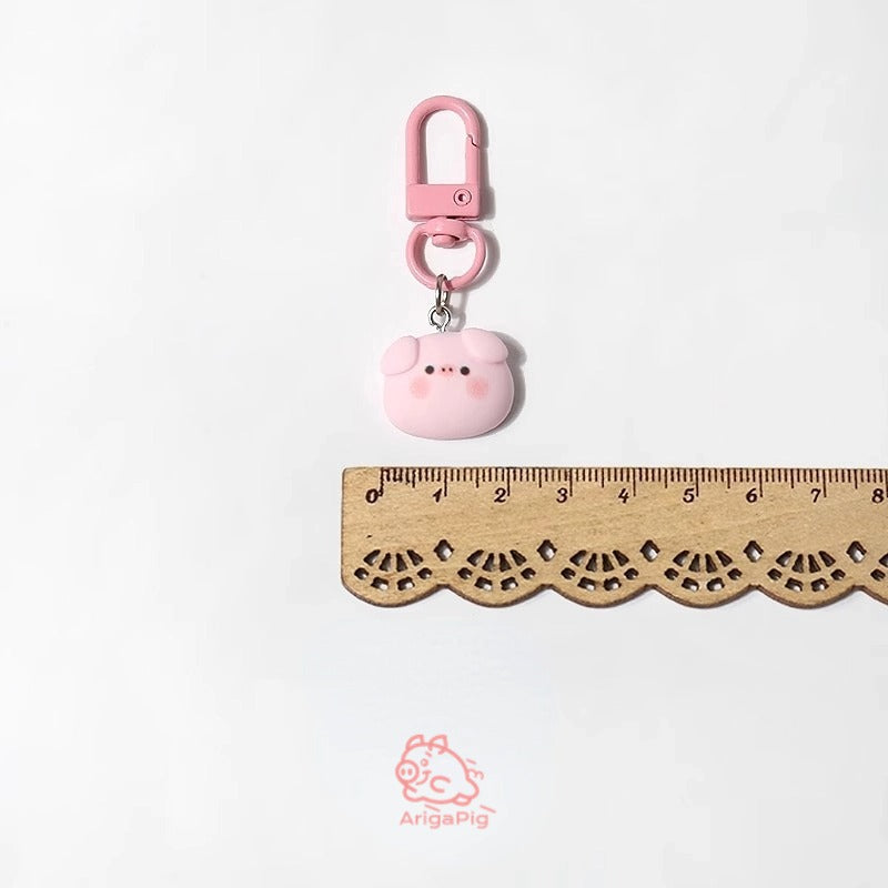 ArigaPig Cartoon Pig Keychain Accessory | Cute Bag Charm & Multi-Use Decoration