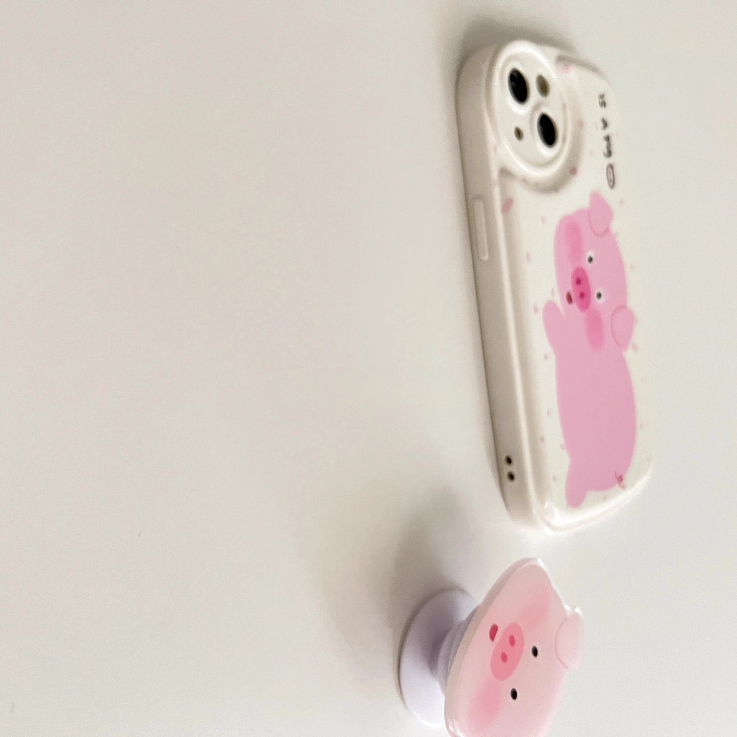 Lightweight Pig Design Phone Stand for Easy Video Watching